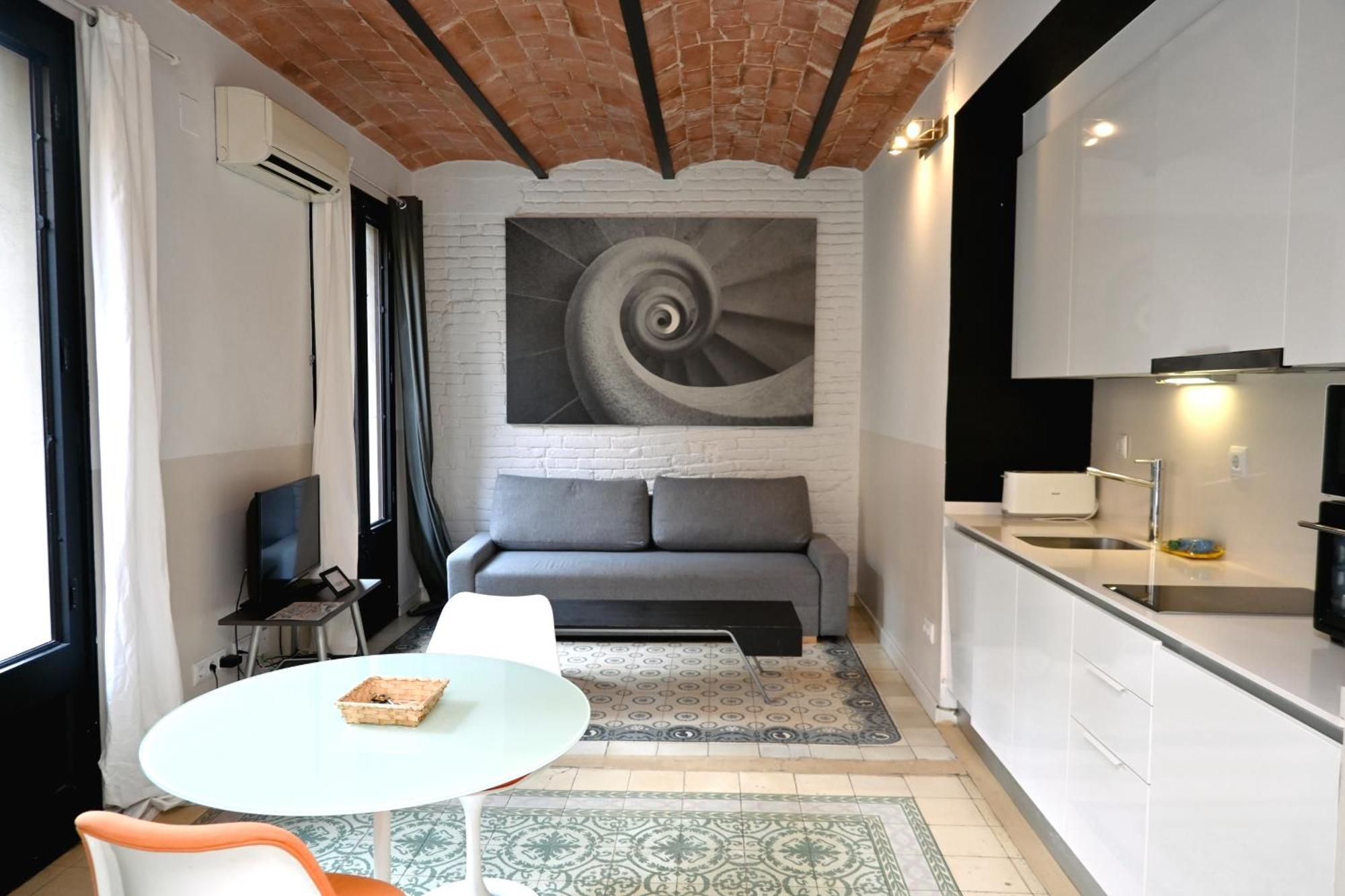 Homenfun Barcelona Sagrada Familia Marina ภายนอก รูปภาพ